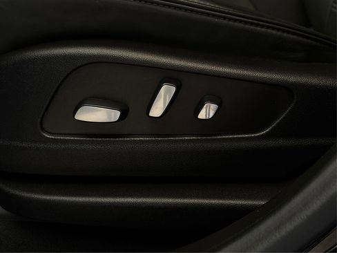 Used 2022 Cadillac XT5 Premium Luxury w/ Platinum Package image 30