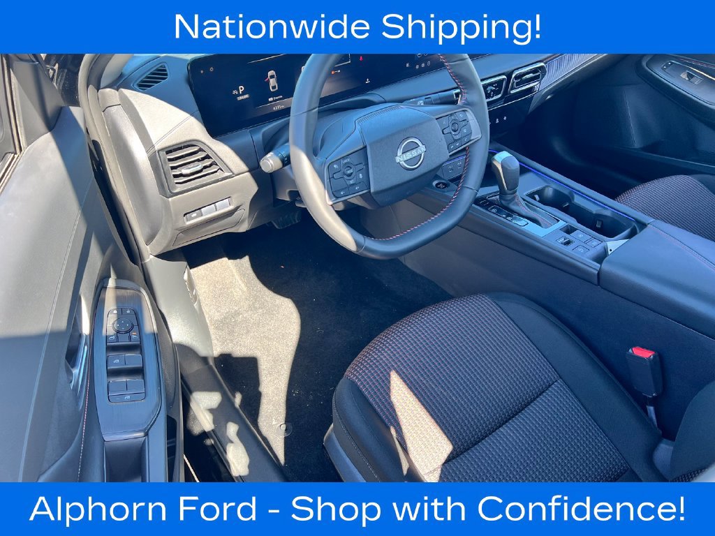 Used 2026 Nissan Sentra SR w/ Floor Mat Package FWD image 7