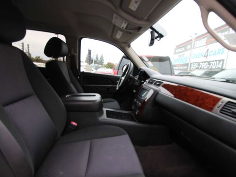 Used 2012 Chevrolet Avalanche LS w/ All-Star Edition image 10