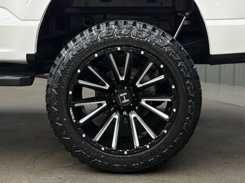 Used 2025 Ford F150 Lariat w/ Equipment Group 502A High image 12