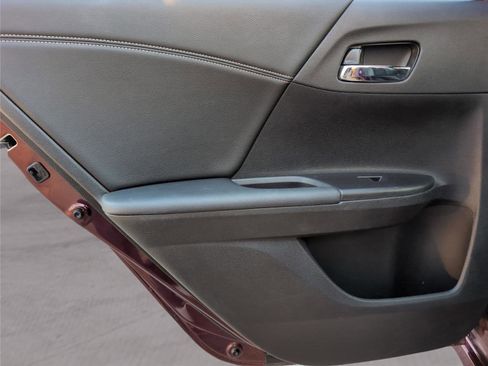 Used 2016 Honda Accord Sport image 30