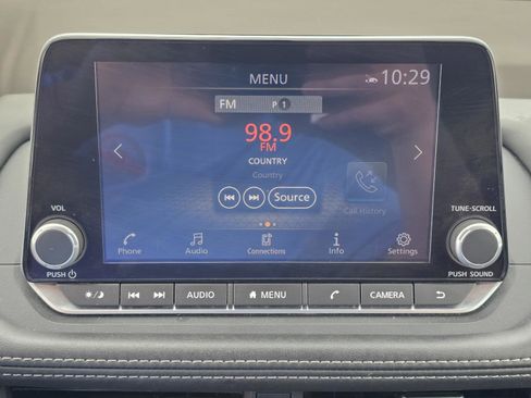 Used 2023 Nissan Rogue SV image 30