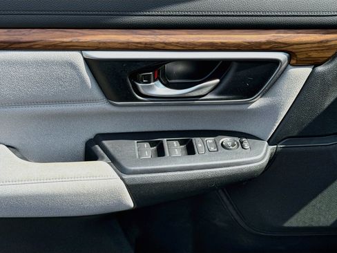 Used 2019 Honda CR-V EX image 19