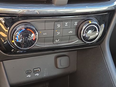 New 2026 Buick Encore GX Sport Touring image 18