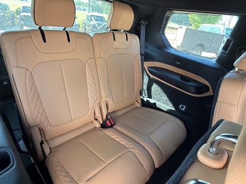 Used 2025 Jeep Grand Cherokee L Summit w/ Rear Seat Video Group I AWD/4WD image 23