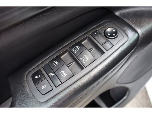 Used 2022 Jeep Grand Cherokee Laredo X AWD/4WD image 22