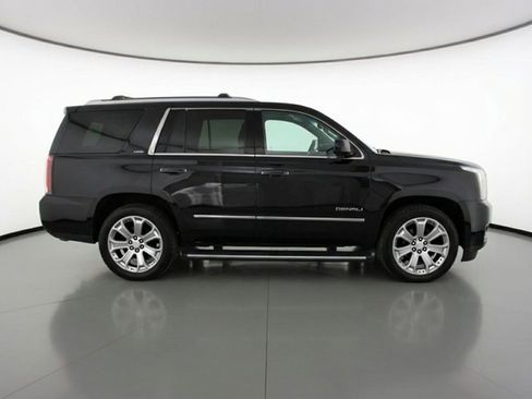 Used 2015 GMC Yukon Denali w/ Premium Package image 3