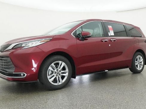 New 2026 Toyota Sienna Limited FWD image 17