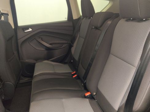 Used 2018 Ford Escape SE FWD image 18