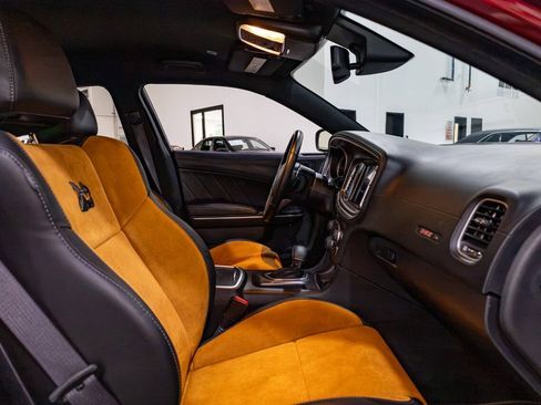 Used 2022 Dodge Charger Scat Pack RWD image 32