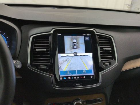 Used 2024 Volvo XC90 B5 Plus image 32