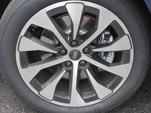 Certified 2026 Audi Q3 quattro 2.0T AWD/4WD image 9