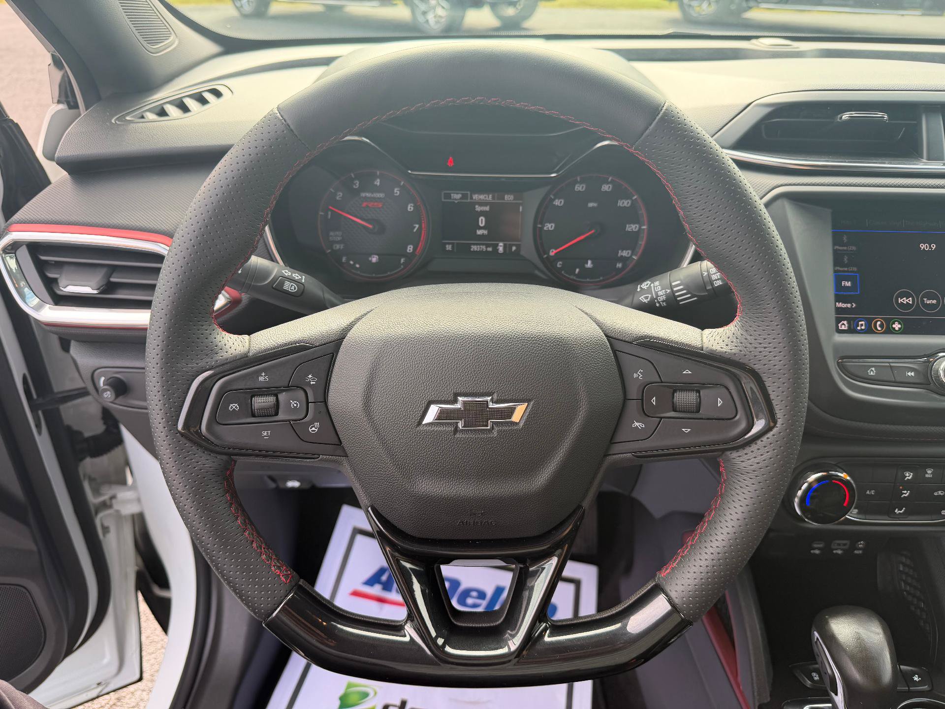 Used 2023 Chevrolet TrailBlazer RS FWD image 12