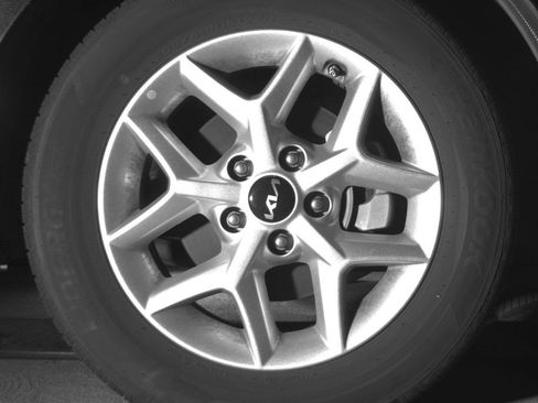 Used 2025 Kia Soul LX w/ LX Technology Package FWD image 13