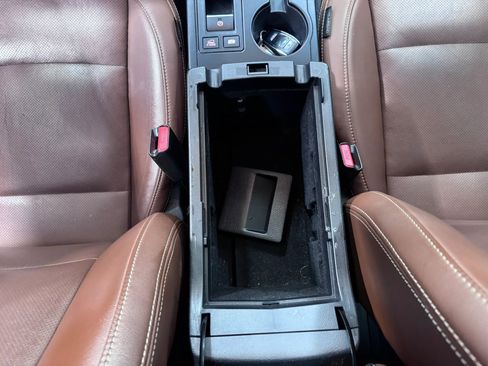 Used 2017 Subaru Outback 3.6R Touring AWD/4WD image 40