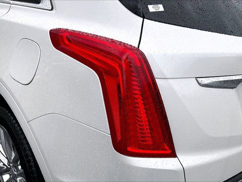 Used 2018 Cadillac XT5 Platinum image 27