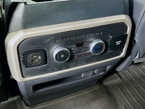 Used 2022 Ford Expedition Max Limited image 32