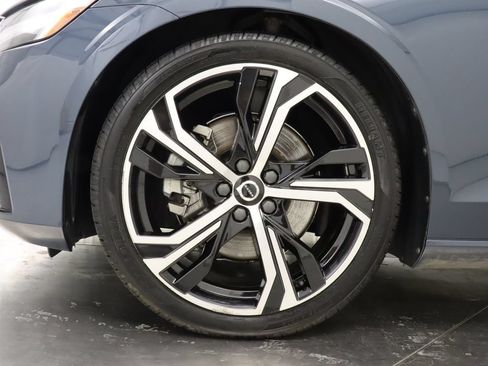 Used 2024 Volvo S60 B5 Core FWD image 40