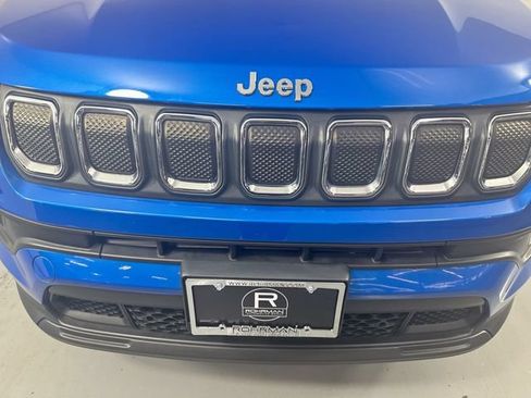 Used 2022 Jeep Compass Latitude w/ Convenience Group AWD/4WD image 25