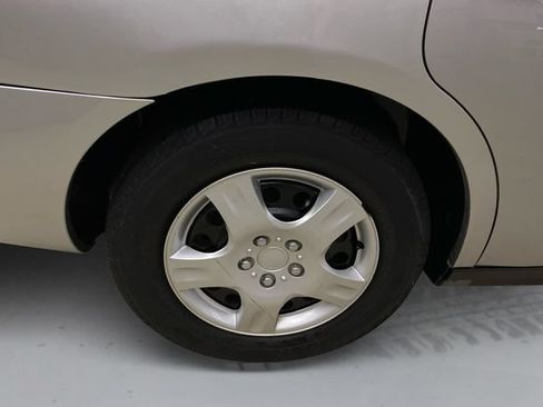 Used 2007 Buick LaCrosse CX FWD image 17