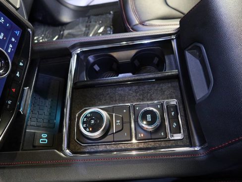 Used 2024 Ford Expedition Max Limited image 36