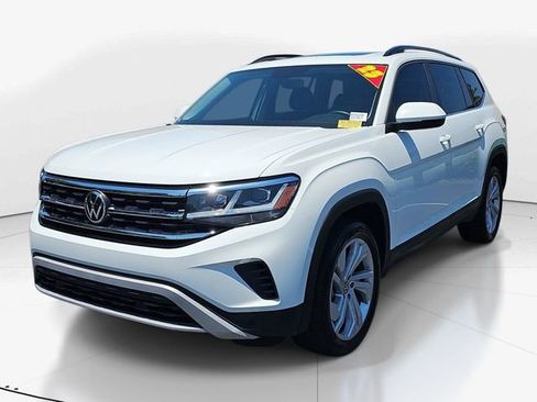 Used 2023 Volkswagen Atlas SE w/ Panoramic Sunroof Package FWD image 7