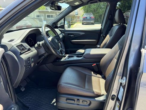 Used 2025 Honda Ridgeline RTL image 16