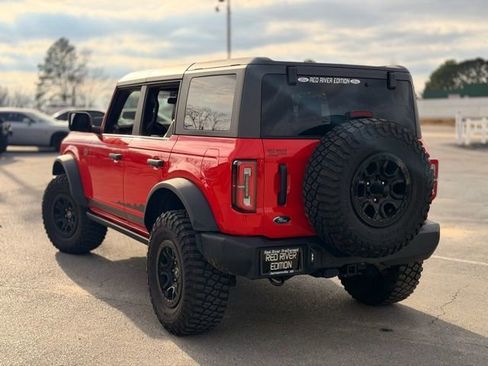Used 2023 Ford Bronco Wildtrak image 6
