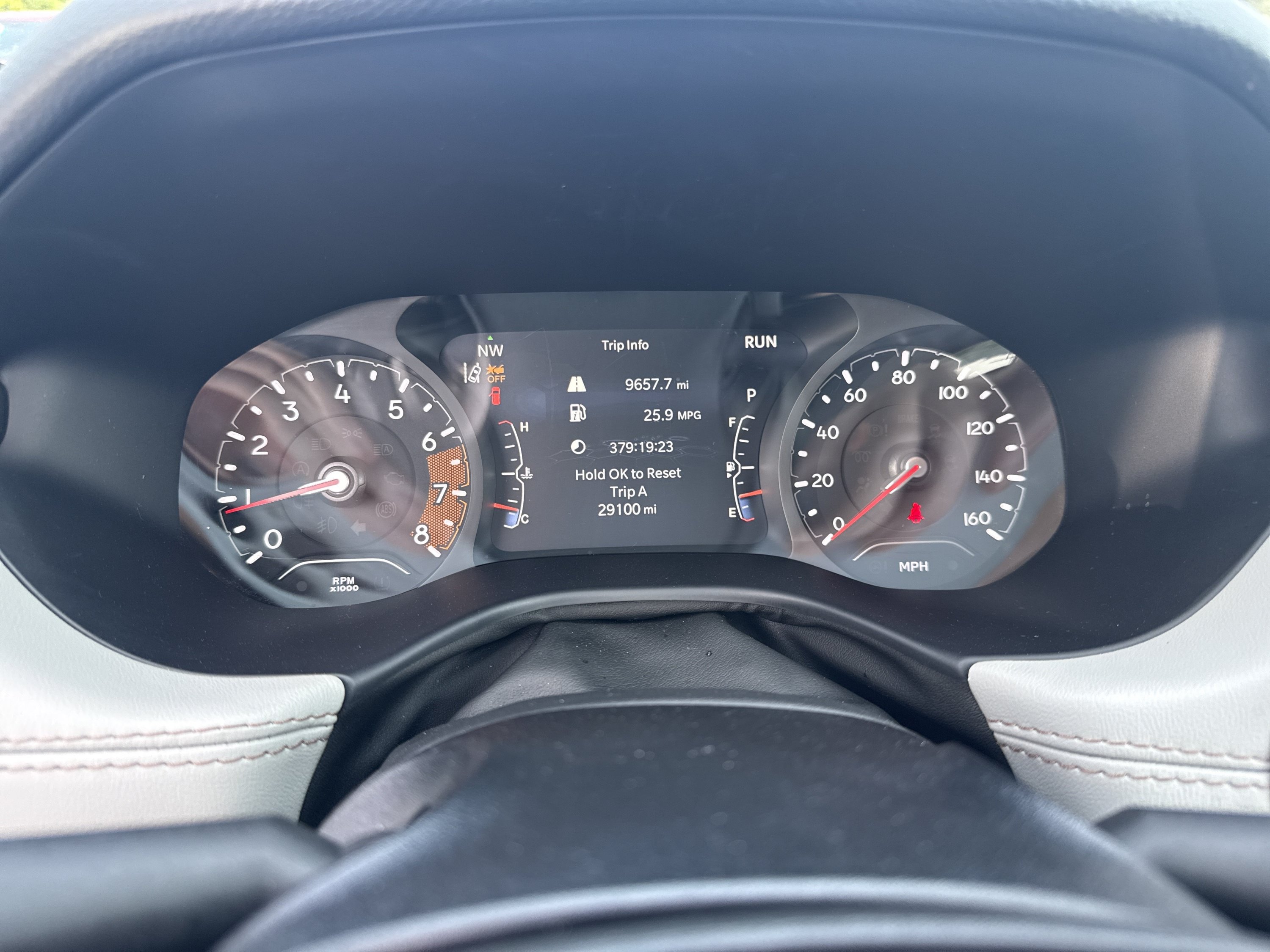 Used 2025 Jeep Compass Limited AWD/4WD image 11