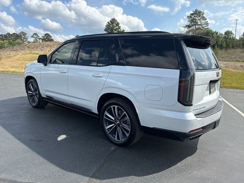 Used 2025 Cadillac Escalade Sport w/ Touring Package AWD/4WD image 3