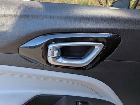 Used 2024 Jeep Compass Limited image 25