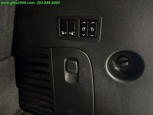 Used 2016 Cadillac Escalade Luxury AWD/4WD image 35