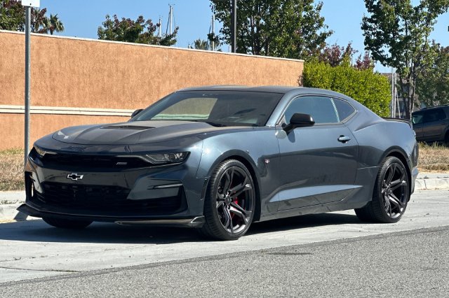 Used 2019 Chevrolet Camaro SS RWD image 8