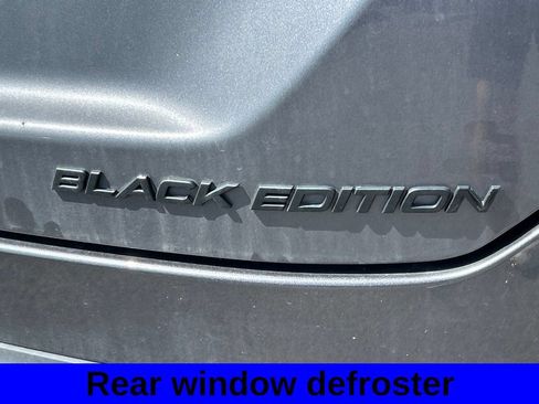 Used 2025 Honda Pilot Black Edition image 5