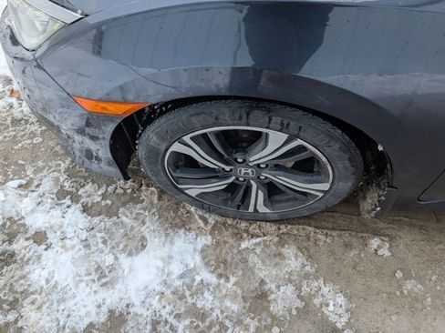 Used 2016 Honda Civic Touring image 8