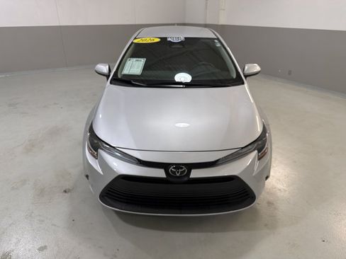 Used 2026 Toyota Corolla LE FWD image 3