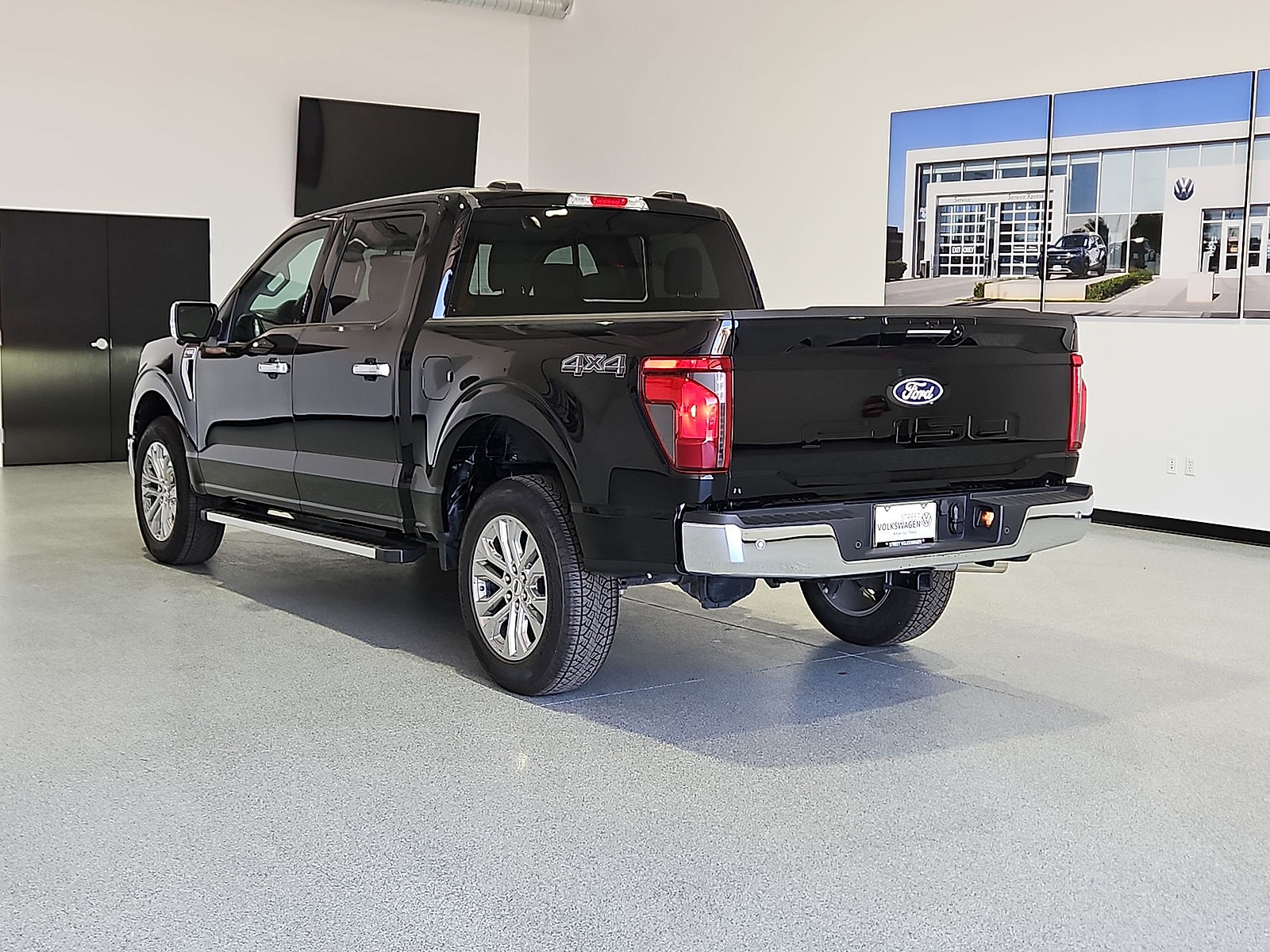 Used 2024 Ford F150 XLT w/ Equipment Group 302A MID AWD/4WD image 6