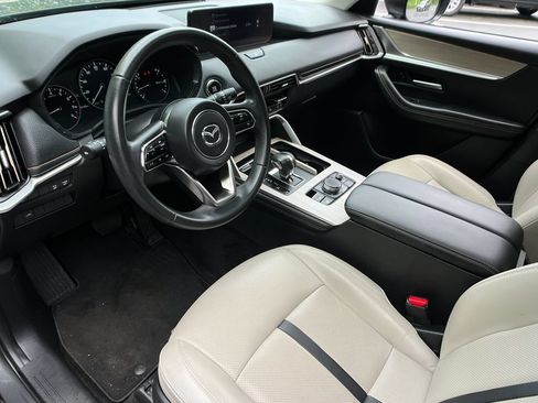 Used 2024 MAZDA CX-90 3.3 Turbo w/ Preferred Package AWD/4WD image 10