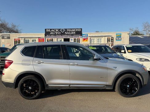 Used 2015 BMW X3 xDrive28i AWD/4WD image 4