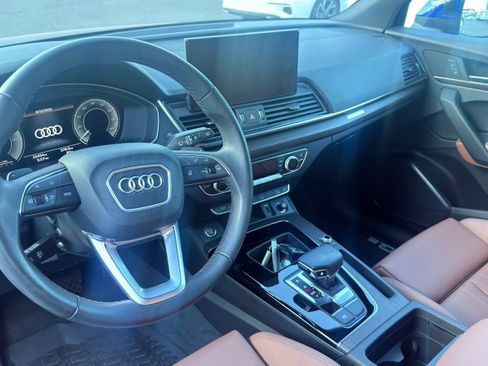 Used 2022 Audi Q5 e Premium AWD/4WD image 3