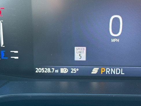 Used 2024 Ford Escape ST-Line Select w/ Tech Pack #1 image 5