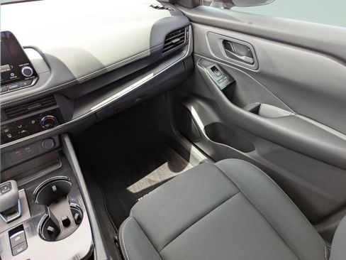 Used 2026 Nissan Rogue S FWD image 70