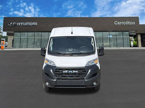 Used 2025 RAM ProMaster 2500 w/ Convenience Group FWD image 2