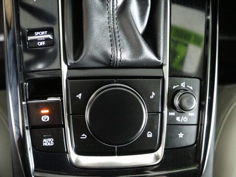 Certified 2023 MAZDA CX-30 AWD 2.5 S w/ Preferred Package image 31