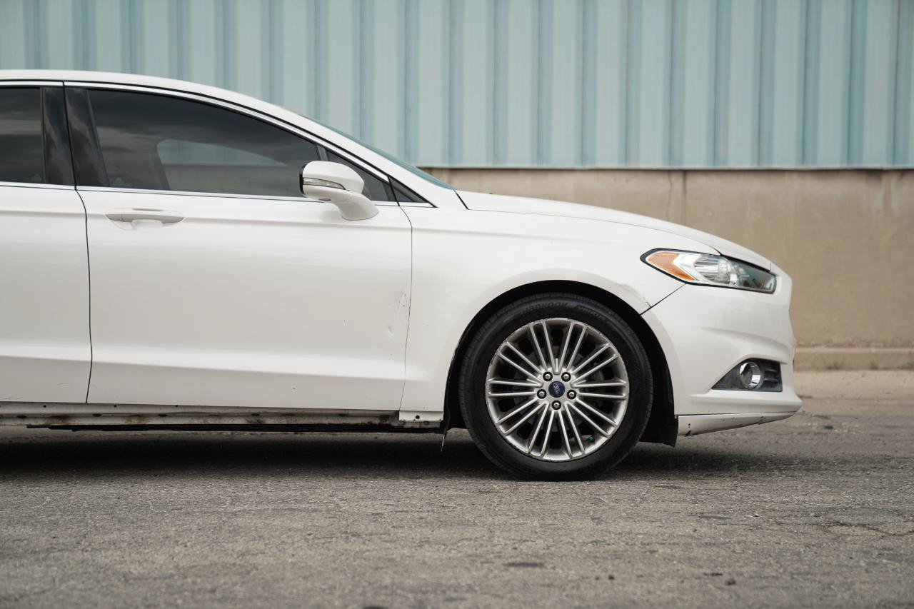 Used 2016 Ford Fusion SE w/ Equipment Group 202A AWD/4WD image 10