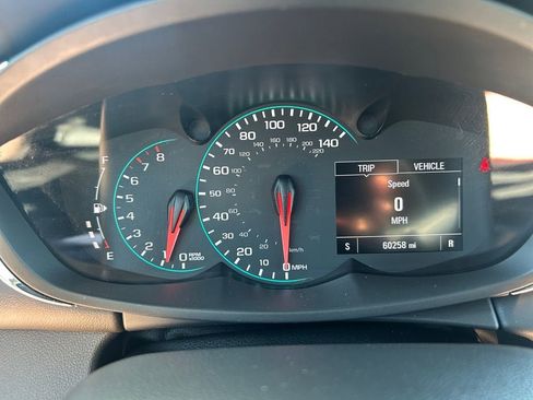 Used 2021 Chevrolet Trax LT w/ Premium Seat Package AWD/4WD image 15