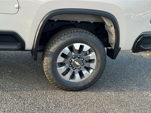 New 2026 Chevrolet Silverado 2500 Custom w/ Custom Value Package image 9