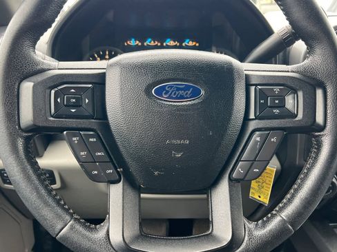 Used 2016 Ford F150 XLT w/ Equipment Group 302A Luxury image 27