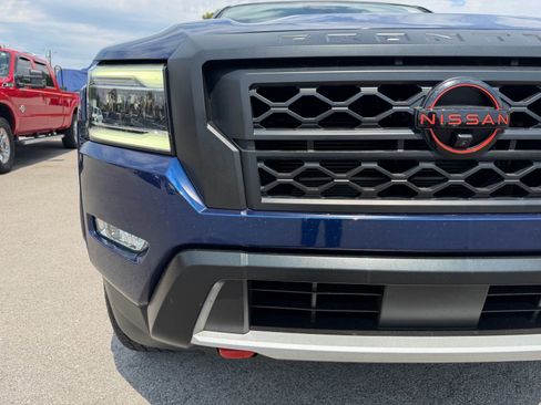 Used 2022 Nissan Frontier Pro-X RWD image 6