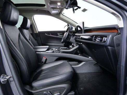 Certified 2023 Lincoln Nautilus Reserve AWD/4WD image 11